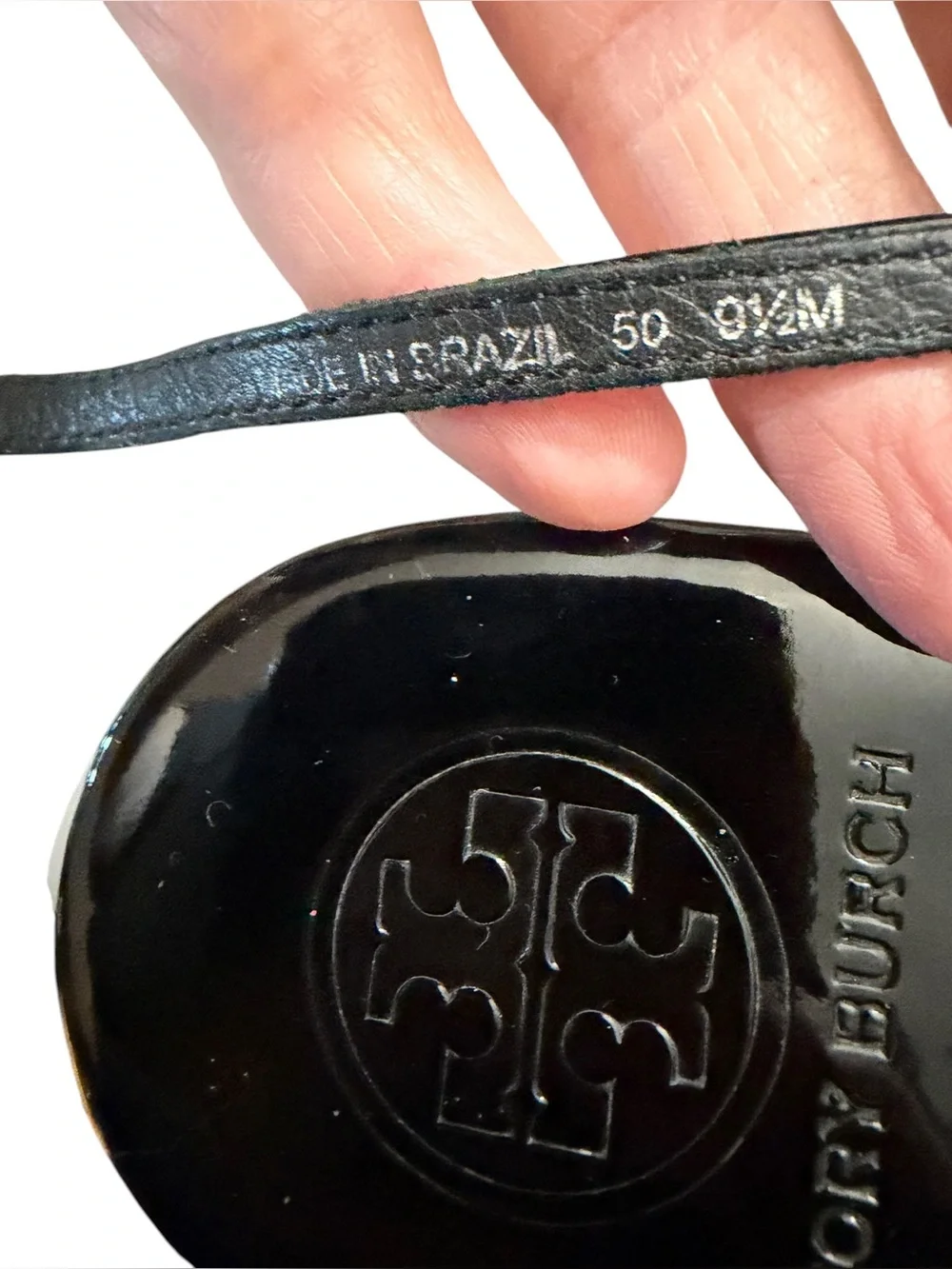 Tory Burch Black Patent Leather Gold Logo Strappy Thong Sandals Size 9.5